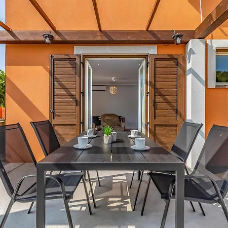 Apartment Valter